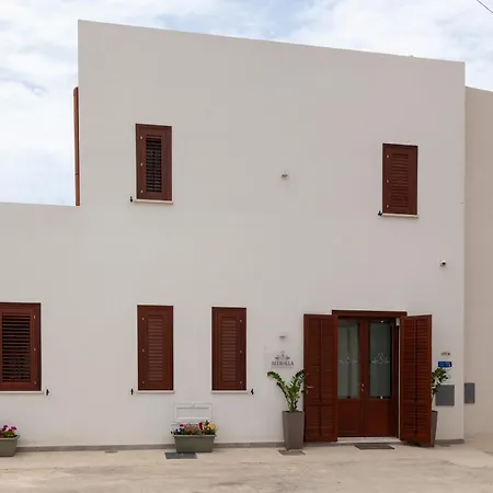 לינה וארוחת בוקר Altavilla Boutique Holidays House מרסאלה