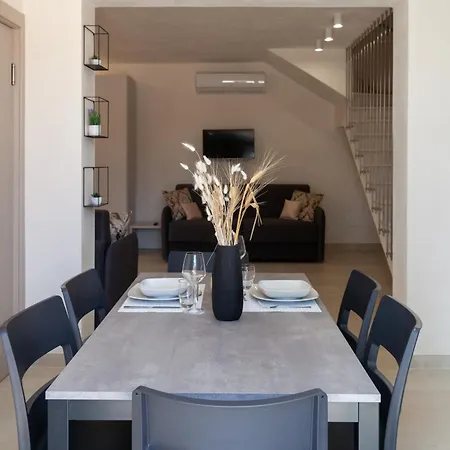 Altavilla Boutique Holidays House 4*