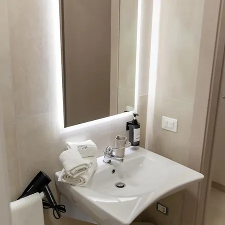 Altavilla Boutique Holidays House לינה וארוחת בוקר *